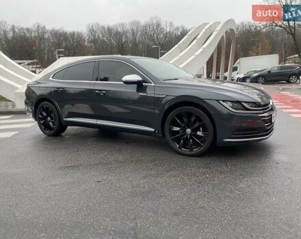 Серый Фольксваген Arteon, объемом двигателя 1.97 л и пробегом 98 тыс. км за 28250 $, фото 6 на Automoto.ua