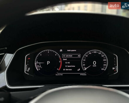 Серый Фольксваген Arteon, объемом двигателя 1.97 л и пробегом 98 тыс. км за 29700 $, фото 28 на Automoto.ua