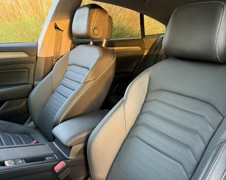 Серый Фольксваген Arteon, объемом двигателя 1.97 л и пробегом 97 тыс. км за 30500 $, фото 36 на Automoto.ua