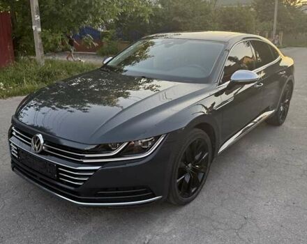 Серый Фольксваген Arteon, объемом двигателя 1.97 л и пробегом 97 тыс. км за 25450 $, фото 21 на Automoto.ua