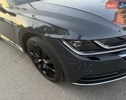 Серый Фольксваген Arteon, объемом двигателя 1.97 л и пробегом 97 тыс. км за 25450 $, фото 5 на Automoto.ua