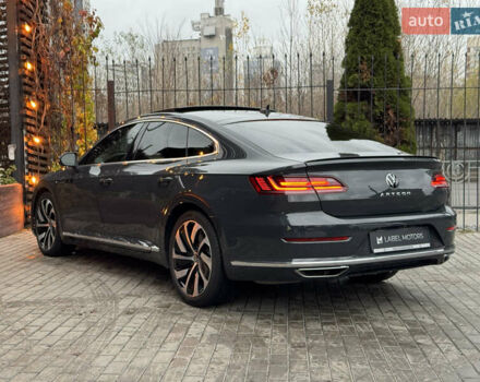 Серый Фольксваген Arteon, объемом двигателя 1.98 л и пробегом 78 тыс. км за 29900 $, фото 6 на Automoto.ua