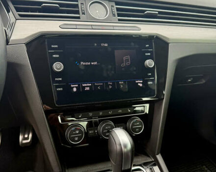 Серый Фольксваген Arteon, объемом двигателя 2 л и пробегом 52 тыс. км за 24500 $, фото 11 на Automoto.ua