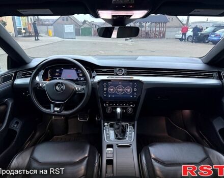 Серый Фольксваген Arteon, объемом двигателя 2 л и пробегом 80 тыс. км за 25000 $, фото 2 на Automoto.ua