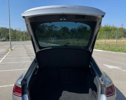 Серый Фольксваген Arteon, объемом двигателя 2 л и пробегом 72 тыс. км за 27500 $, фото 5 на Automoto.ua