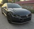 Серый Фольксваген Arteon, объемом двигателя 1.97 л и пробегом 97 тыс. км за 25450 $, фото 2 на Automoto.ua