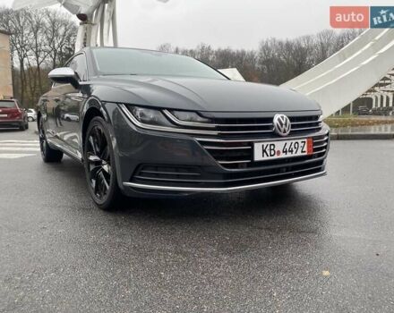 Серый Фольксваген Arteon, объемом двигателя 1.97 л и пробегом 98 тыс. км за 28250 $, фото 3 на Automoto.ua