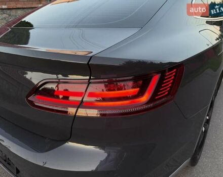 Серый Фольксваген Arteon, объемом двигателя 1.97 л и пробегом 97 тыс. км за 25450 $, фото 35 на Automoto.ua