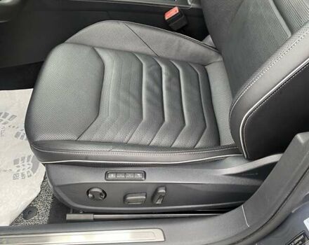 Сірий Фольксваген Arteon, об'ємом двигуна 1.97 л та пробігом 98 тис. км за 28750 $, фото 34 на Automoto.ua