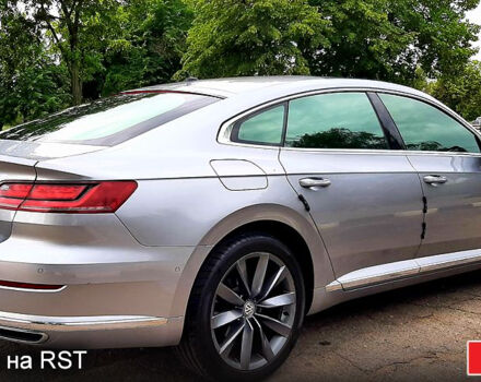 Серый Фольксваген Arteon, объемом двигателя 2 л и пробегом 166 тыс. км за 29700 $, фото 1 на Automoto.ua