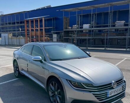 Серый Фольксваген Arteon, объемом двигателя 2 л и пробегом 72 тыс. км за 27500 $, фото 3 на Automoto.ua