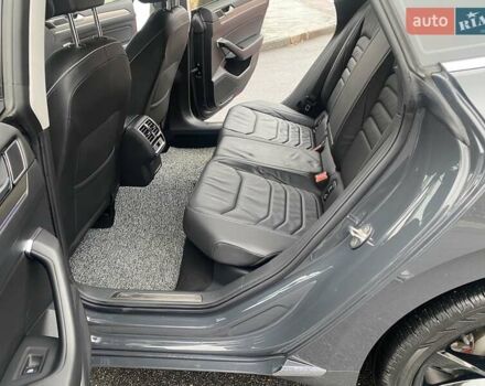 Сірий Фольксваген Arteon, об'ємом двигуна 1.97 л та пробігом 98 тис. км за 28750 $, фото 32 на Automoto.ua