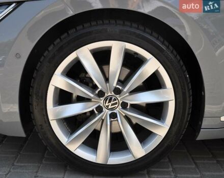 Серый Фольксваген Arteon, объемом двигателя 1.97 л и пробегом 74 тыс. км за 38000 $, фото 16 на Automoto.ua