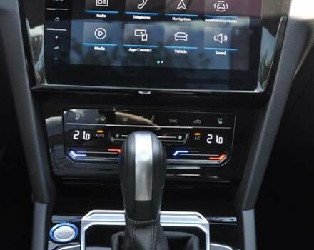 Серый Фольксваген Arteon, объемом двигателя 1.97 л и пробегом 74 тыс. км за 38000 $, фото 38 на Automoto.ua