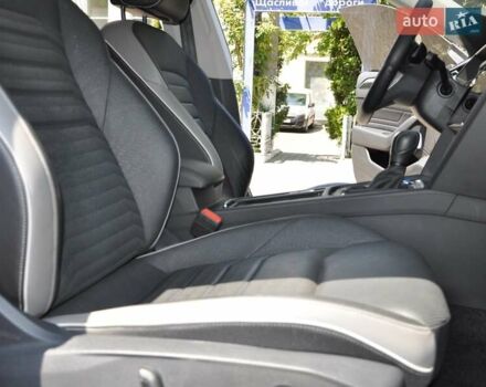 Серый Фольксваген Arteon, объемом двигателя 1.97 л и пробегом 74 тыс. км за 38000 $, фото 24 на Automoto.ua