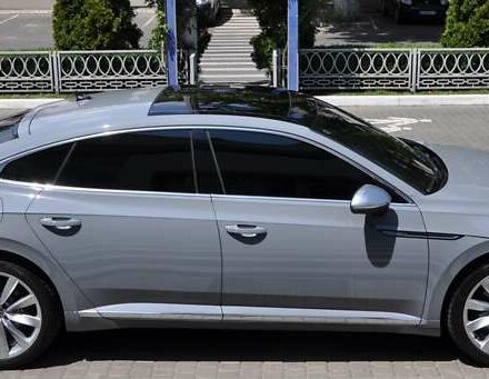 Серый Фольксваген Arteon, объемом двигателя 1.97 л и пробегом 74 тыс. км за 38000 $, фото 11 на Automoto.ua