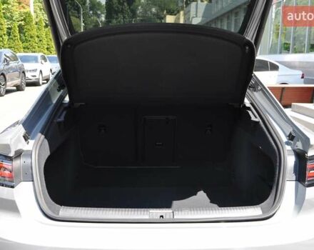 Серый Фольксваген Arteon, объемом двигателя 1.97 л и пробегом 74 тыс. км за 38000 $, фото 6 на Automoto.ua