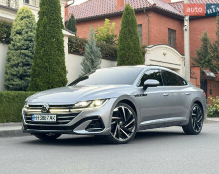 Серый Фольксваген Arteon, объемом двигателя 1.97 л и пробегом 80 тыс. км за 42500 $, фото 11 на Automoto.ua