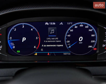 Серый Фольксваген Arteon, объемом двигателя 1.97 л и пробегом 76 тыс. км за 41000 $, фото 11 на Automoto.ua