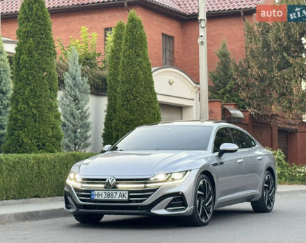 Серый Фольксваген Arteon, объемом двигателя 1.97 л и пробегом 80 тыс. км за 42500 $, фото 6 на Automoto.ua
