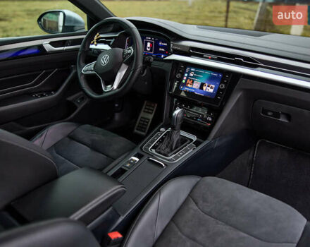 Серый Фольксваген Arteon, объемом двигателя 1.97 л и пробегом 76 тыс. км за 41000 $, фото 6 на Automoto.ua