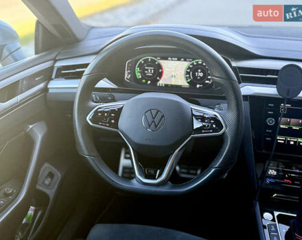 Серый Фольксваген Arteon, объемом двигателя 1.97 л и пробегом 135 тыс. км за 41500 $, фото 14 на Automoto.ua