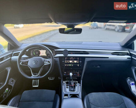 Серый Фольксваген Arteon, объемом двигателя 1.97 л и пробегом 135 тыс. км за 41500 $, фото 10 на Automoto.ua