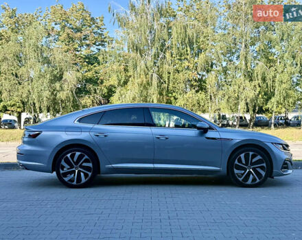 Серый Фольксваген Arteon, объемом двигателя 1.97 л и пробегом 135 тыс. км за 41500 $, фото 4 на Automoto.ua