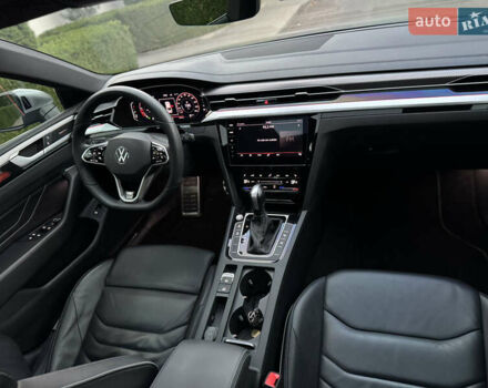Серый Фольксваген Arteon, объемом двигателя 1.97 л и пробегом 80 тыс. км за 42500 $, фото 37 на Automoto.ua