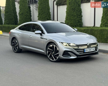 Серый Фольксваген Arteon, объемом двигателя 1.97 л и пробегом 80 тыс. км за 42500 $, фото 1 на Automoto.ua