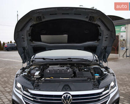 Серый Фольксваген Arteon, объемом двигателя 1.97 л и пробегом 76 тыс. км за 41000 $, фото 21 на Automoto.ua