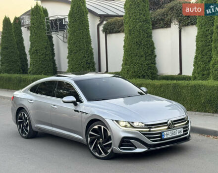 Серый Фольксваген Arteon, объемом двигателя 1.97 л и пробегом 80 тыс. км за 42500 $, фото 3 на Automoto.ua