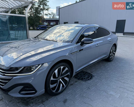 Серый Фольксваген Arteon, объемом двигателя 1.97 л и пробегом 45 тыс. км за 49200 $, фото 2 на Automoto.ua