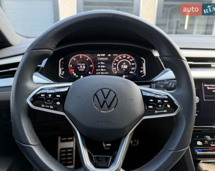 Серый Фольксваген Arteon, объемом двигателя 1.97 л и пробегом 45 тыс. км за 49200 $, фото 13 на Automoto.ua