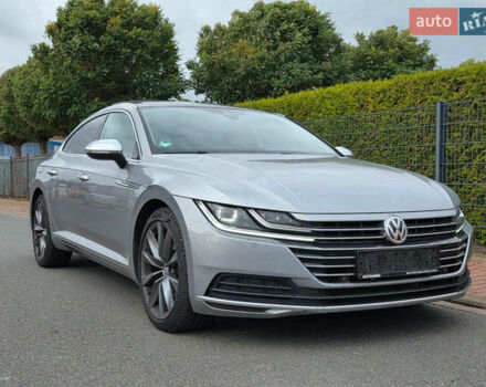 Сірий Фольксваген Arteon, об'ємом двигуна 2 л та пробігом 190 тис. км за 27500 $, фото 1 на Automoto.ua