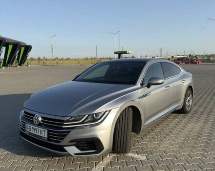 Серый Фольксваген Arteon, объемом двигателя 2 л и пробегом 182 тыс. км за 25900 $, фото 1 на Automoto.ua