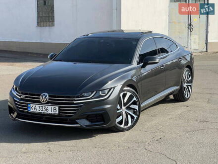 Фольксваген Arteon 2018 в Киеве на Automoto.ua Серый Фольксваген Arteon, объемом двигателя 1.98 л и пробегом 50 тыс. км за 30000 $, фото 1 на Automoto.ua