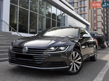 Серый Фольксваген Arteon, объемом двигателя 1.98 л и пробегом 108 тыс. км за 29000 $, фото 1 на Automoto.ua
