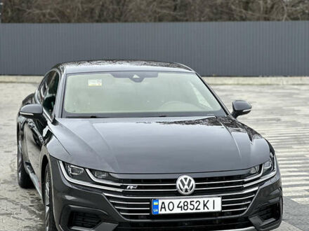 Фольксваген Arteon 2018 у Ужгороді на Automoto.ua Сірий Фольксваген Arteon, об'ємом двигуна 2 л та пробігом 150 тис. км за 28999 $, фото 1 на Automoto.ua