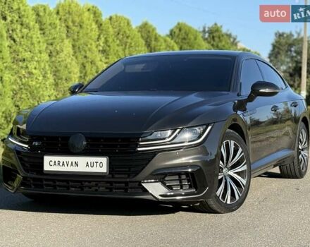 Серый Фольксваген Arteon, объемом двигателя 1.98 л и пробегом 97 тыс. км за 25500 $, фото 1 на Automoto.ua