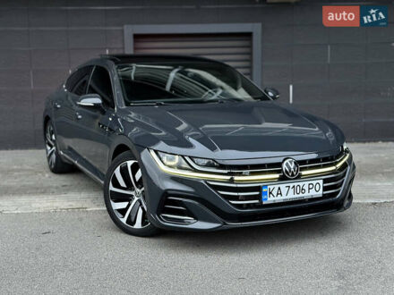 Серый Фольксваген Arteon, объемом двигателя 1.98 л и пробегом 78 тыс. км за 28000 $, фото 1 на Automoto.ua