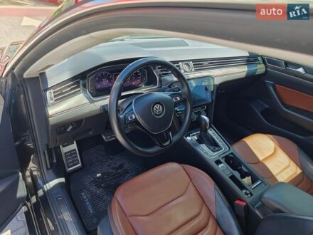 Серый Фольксваген Arteon, объемом двигателя 2 л и пробегом 156 тыс. км за 25500 $, фото 1 на Automoto.ua