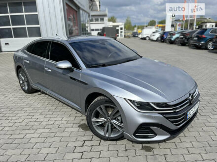 Серый Фольксваген Arteon, объемом двигателя 1.97 л и пробегом 76 тыс. км за 42500 $, фото 1 на Automoto.ua