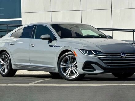 Серый Фольксваген Arteon, объемом двигателя 2 л и пробегом 13 тыс. км за 19000 $, фото 1 на Automoto.ua