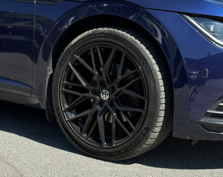 Синий Фольксваген Arteon, объемом двигателя 1.97 л и пробегом 232 тыс. км за 23499 $, фото 2 на Automoto.ua