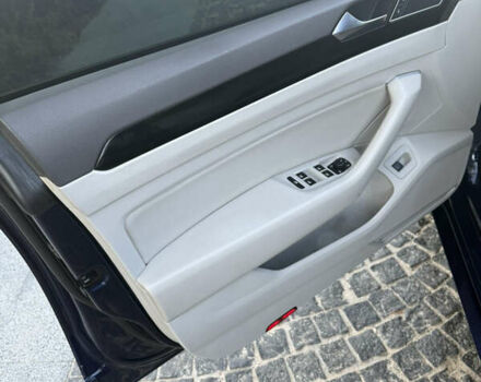 Синий Фольксваген Arteon, объемом двигателя 1.97 л и пробегом 150 тыс. км за 21999 $, фото 11 на Automoto.ua