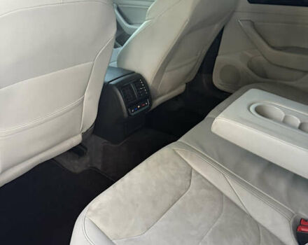 Синий Фольксваген Arteon, объемом двигателя 1.97 л и пробегом 150 тыс. км за 21999 $, фото 15 на Automoto.ua