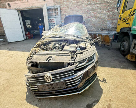 Синий Фольксваген Arteon, объемом двигателя 1.97 л и пробегом 180 тыс. км за 11000 $, фото 1 на Automoto.ua