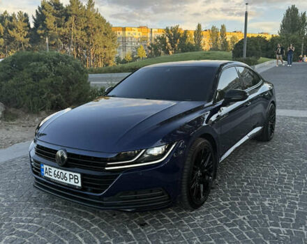Синий Фольксваген Arteon, объемом двигателя 1.97 л и пробегом 150 тыс. км за 21999 $, фото 1 на Automoto.ua
