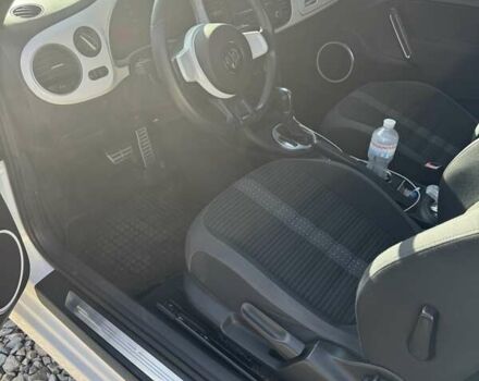 Білий Фольксваген Бітл, об'ємом двигуна 1.98 л та пробігом 115 тис. км за 13750 $, фото 11 на Automoto.ua
